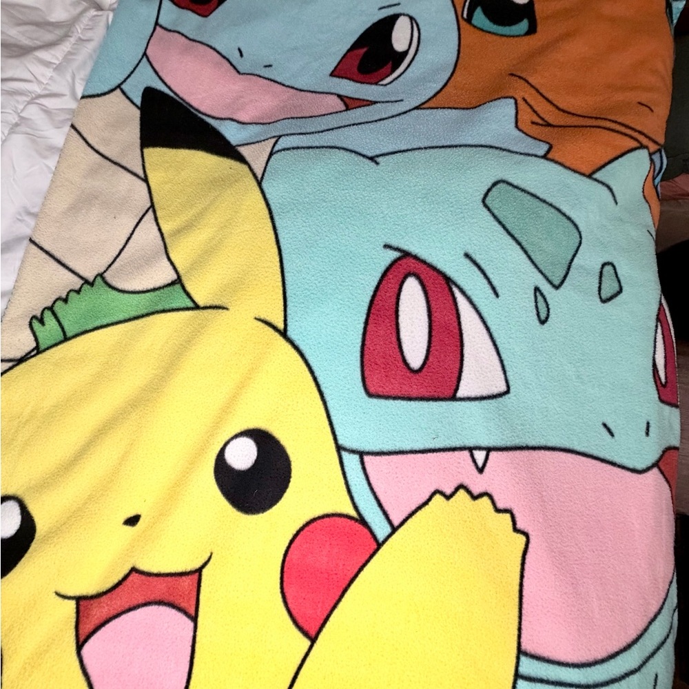 Pokémon Pikachu & Friends‎ Throw Fleece Blanket 46" x 60" Northwest Bulbasaur - Picture 8 of 9